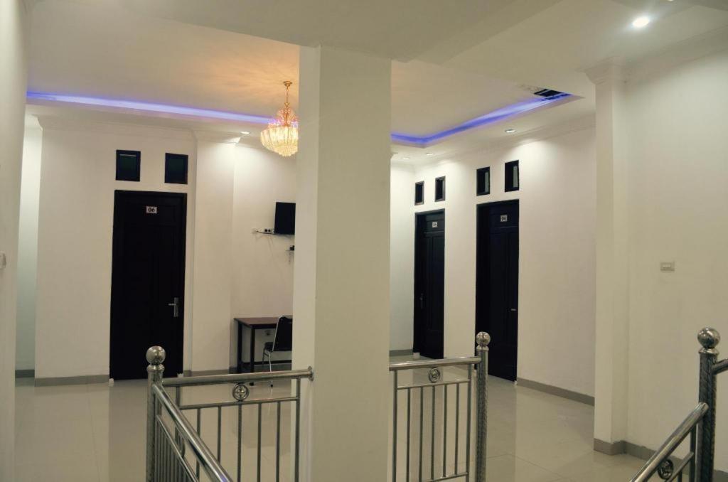Opriss Hotel Parapat Exterior foto